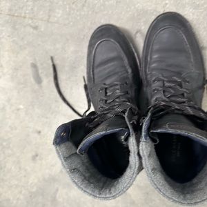 This is a Cohaan Cole boots leather